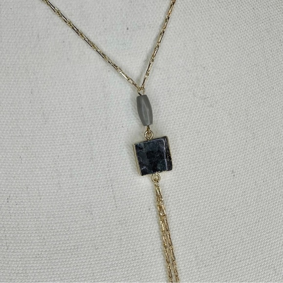 NEW Semi-Precious Gemstone Lariat Style Gray & Goldtone Necklace - Picture 3 of 6